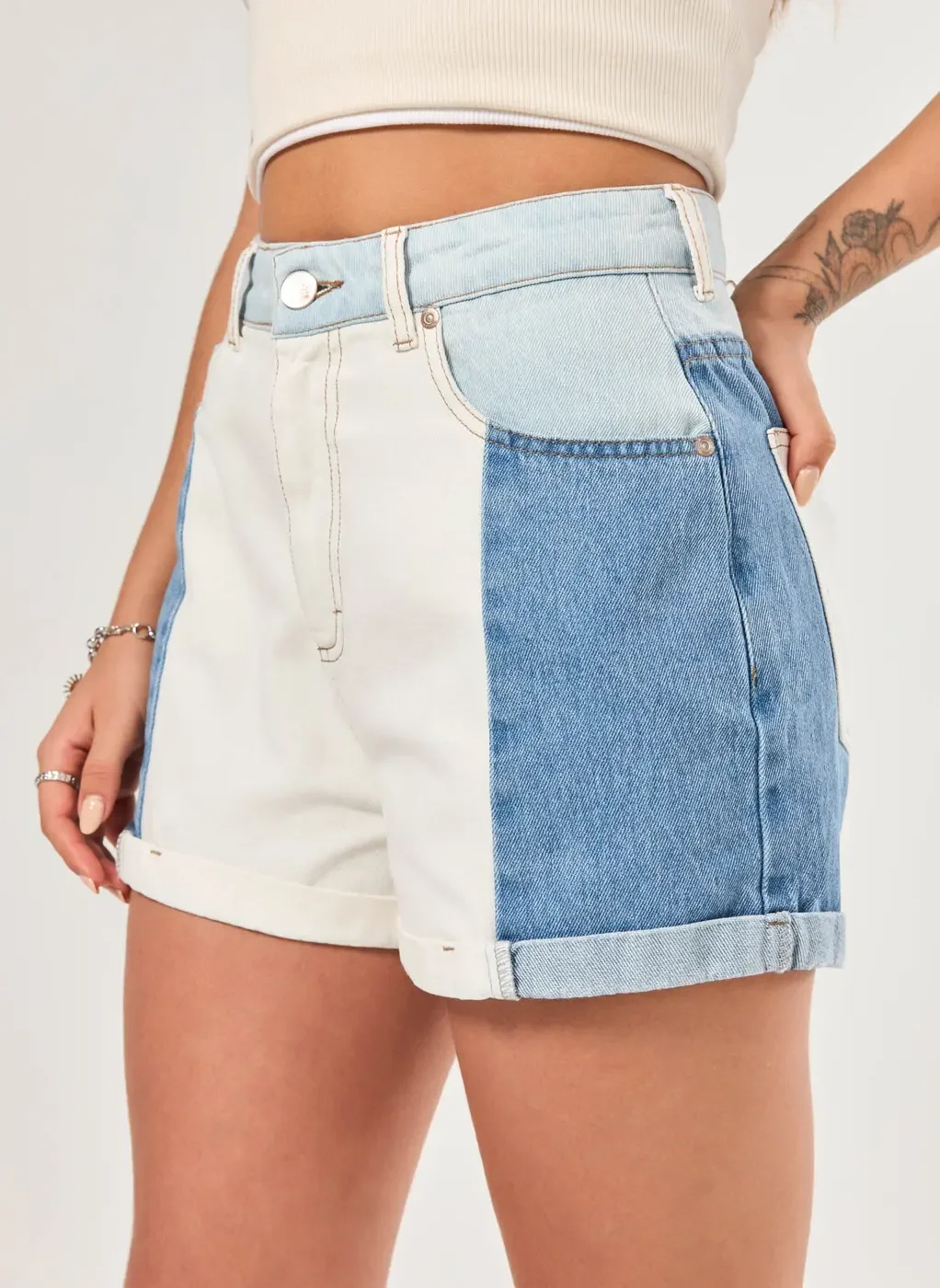 Short Mom Jeans Recortes