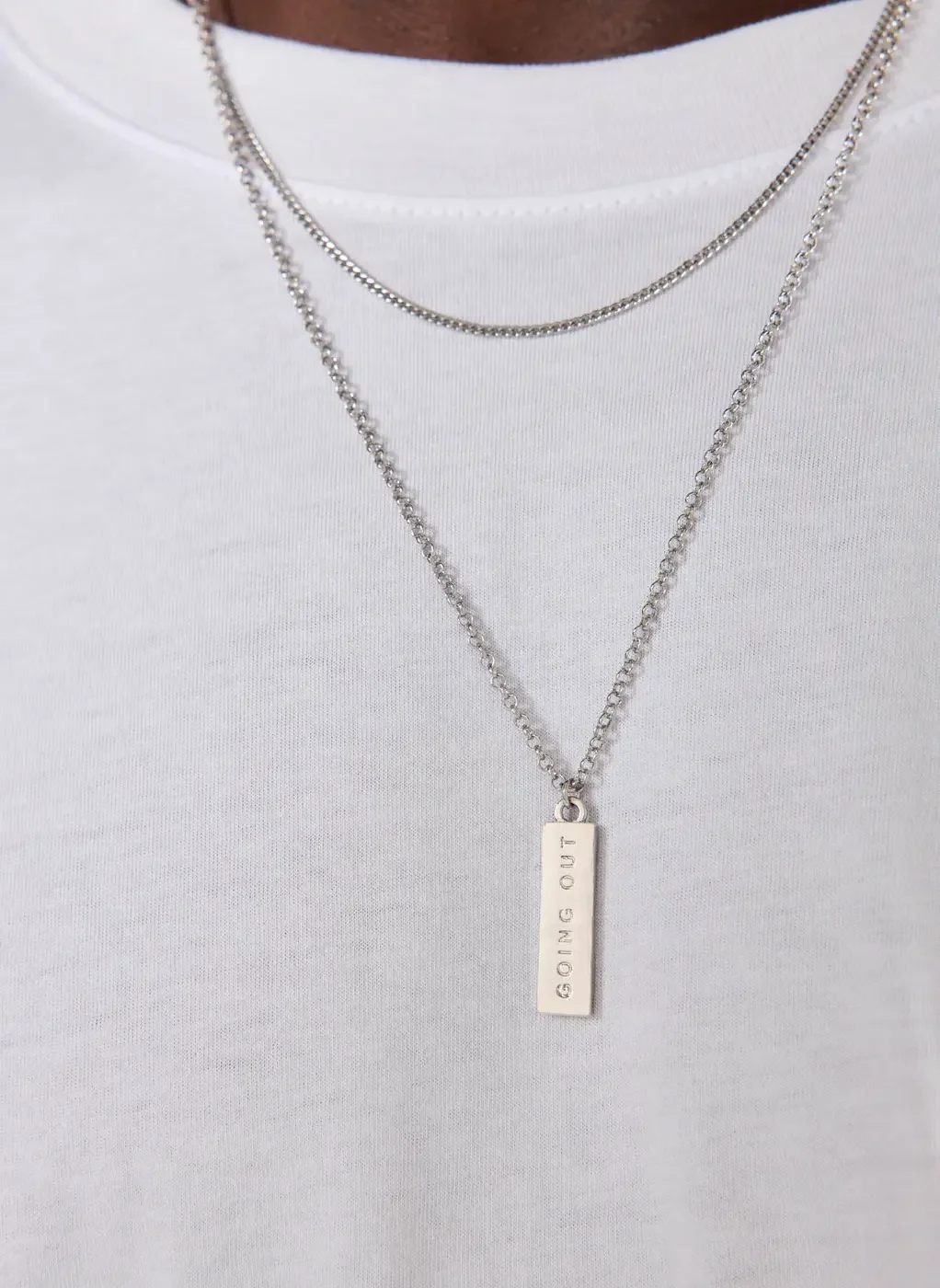 Conjunto 2 Colares Prateados Going Out