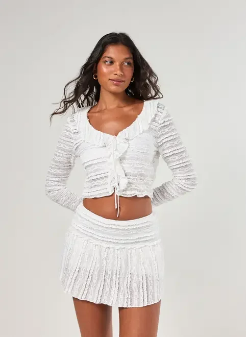 Blusa Manga Longa Renda E Babados