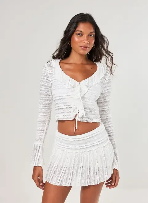 Blusa Manga Longa Renda E Babados