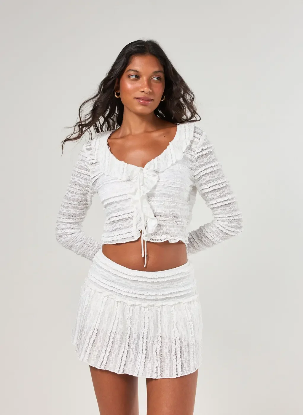 Blusa Manga Longa Renda E Babados