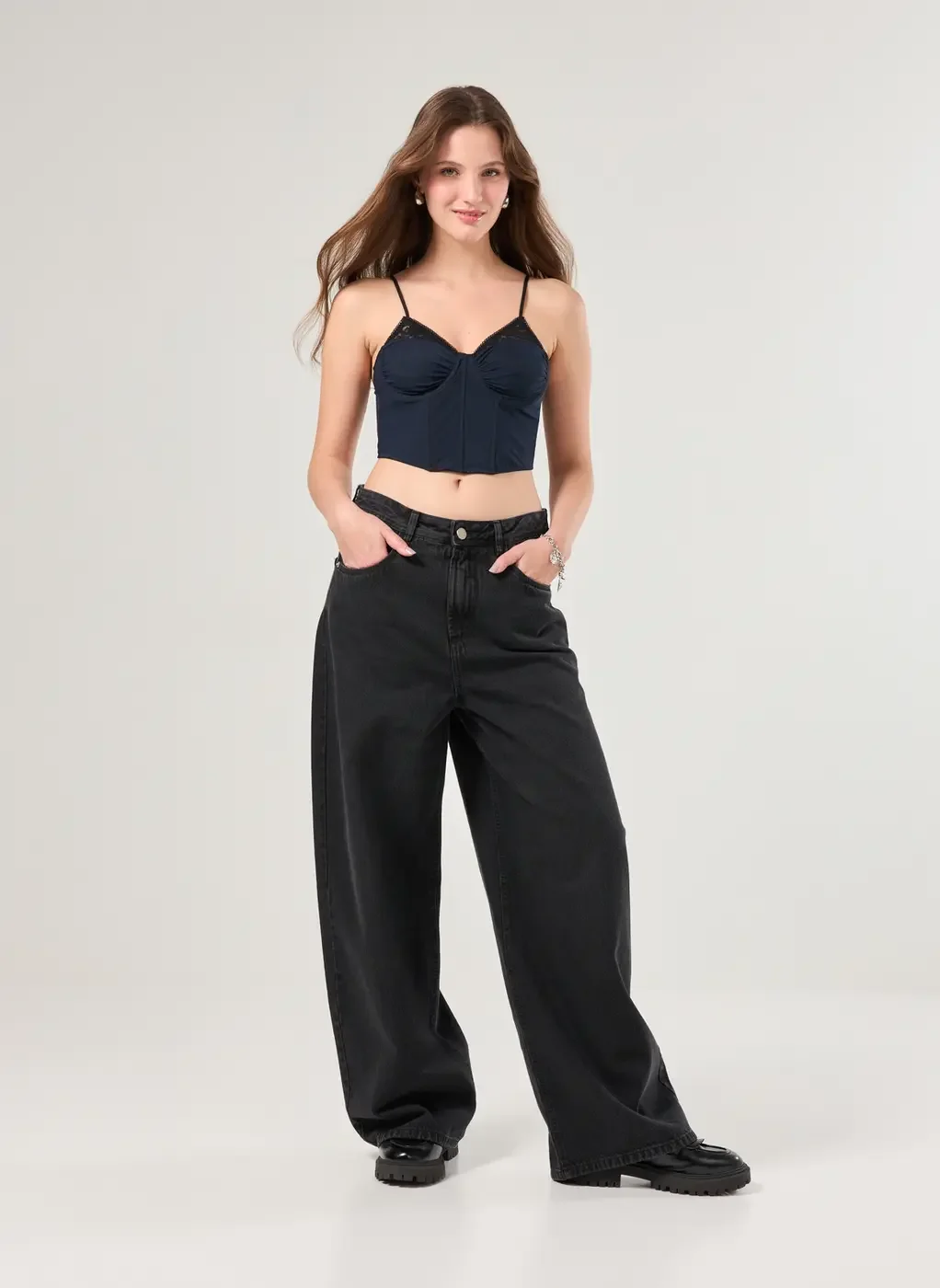 Corselet Marinho Tule E Renda