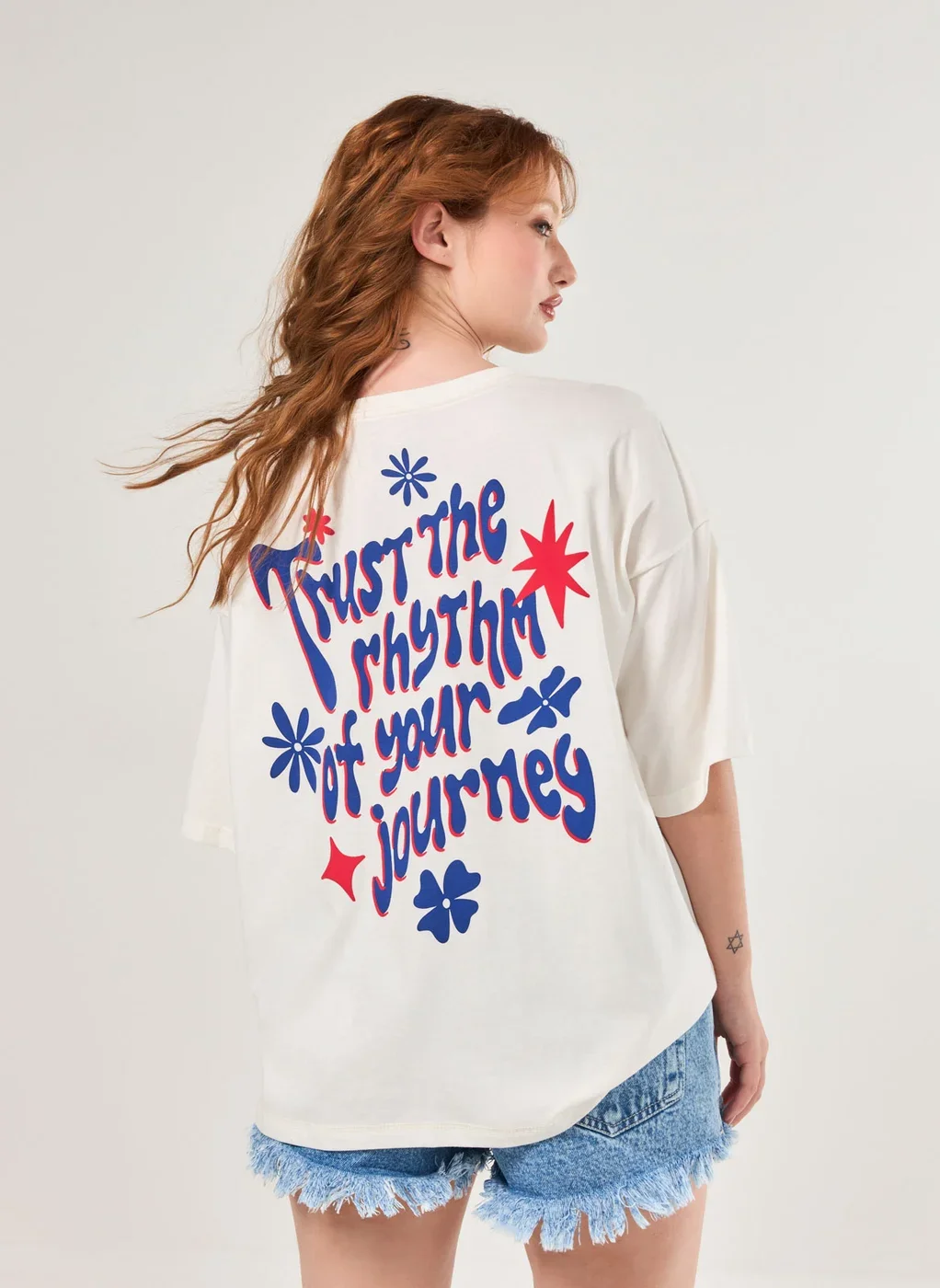 Camiseta Box Off-White Estampa Costas