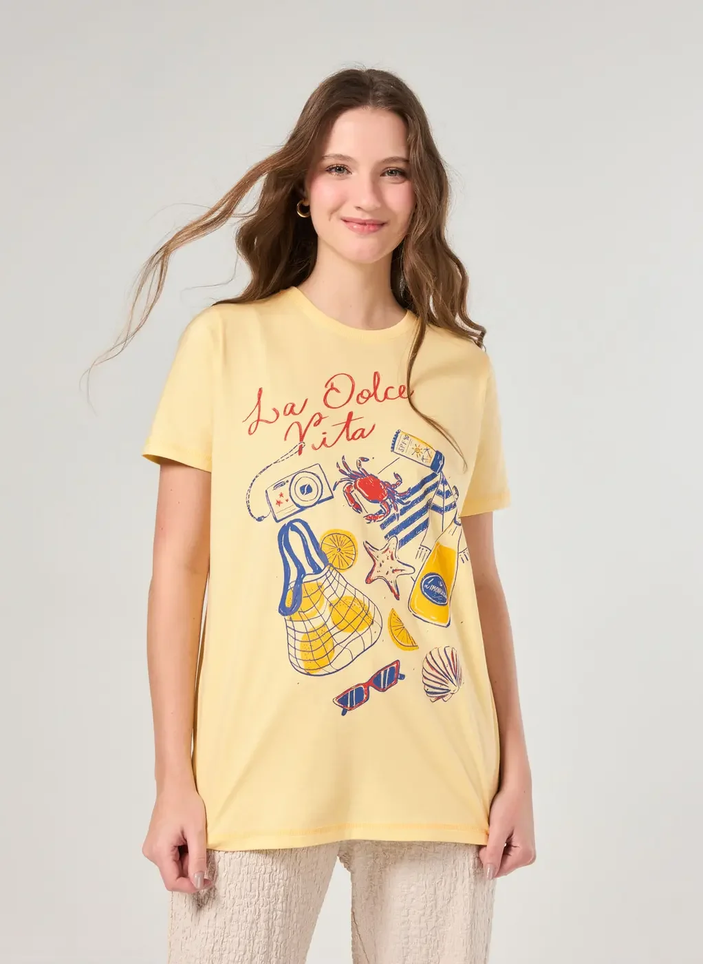 Camiseta Oversized Estampa La Dolce Vita