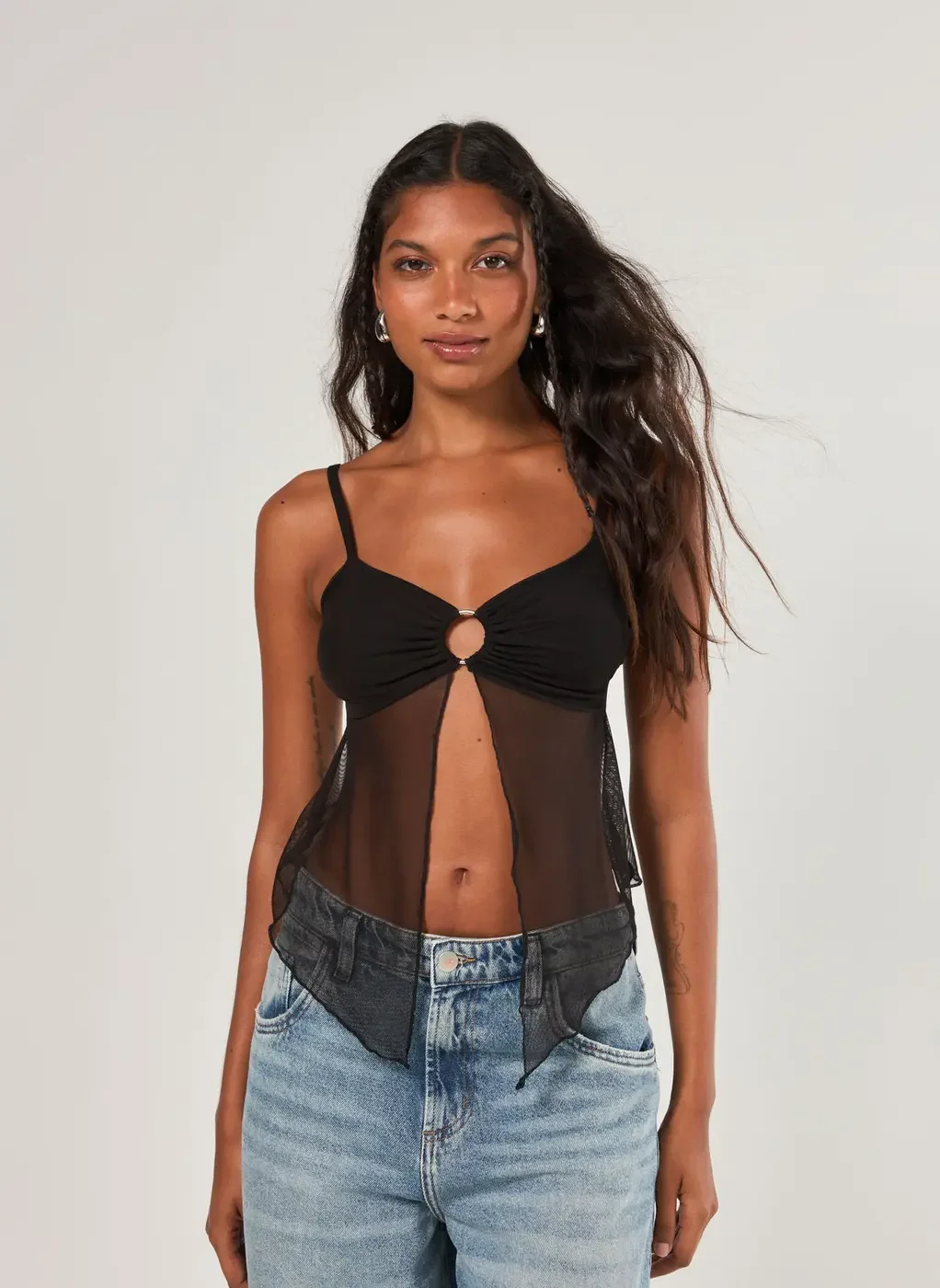 Regata Preta Tule Transparência