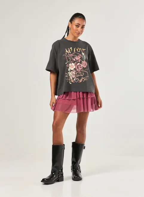 Camiseta Box Estonada Caveiras E Flores