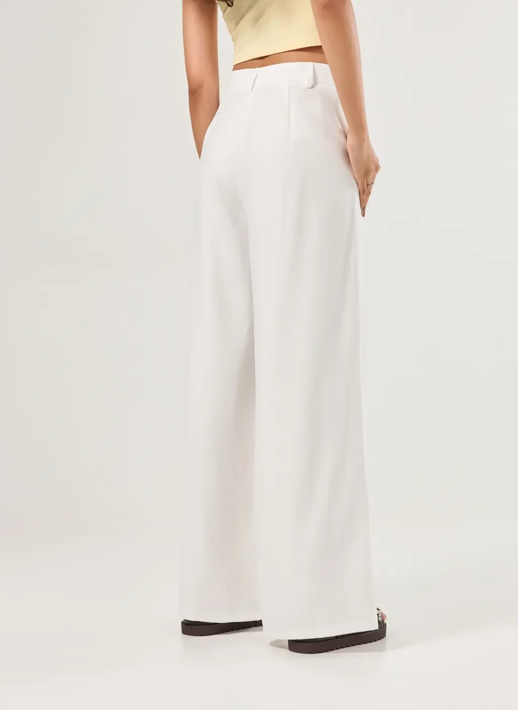 Calça Alfaiataria Pregas Wide Leg