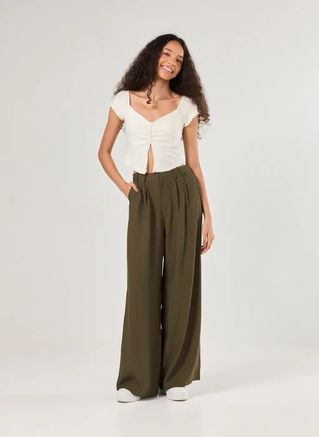 Calça Alfaiataria Pregas Wide Leg