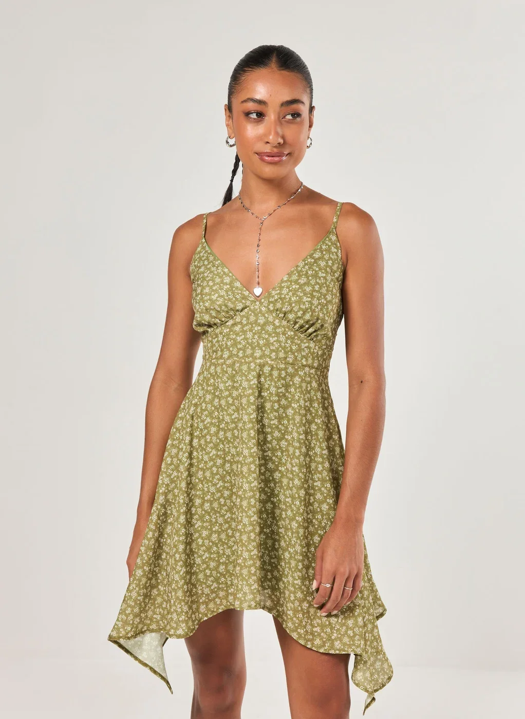 Vestido Curto Chiffon Verde Florido