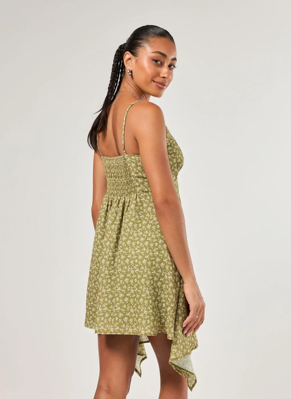 Vestido Curto Chiffon Verde Florido