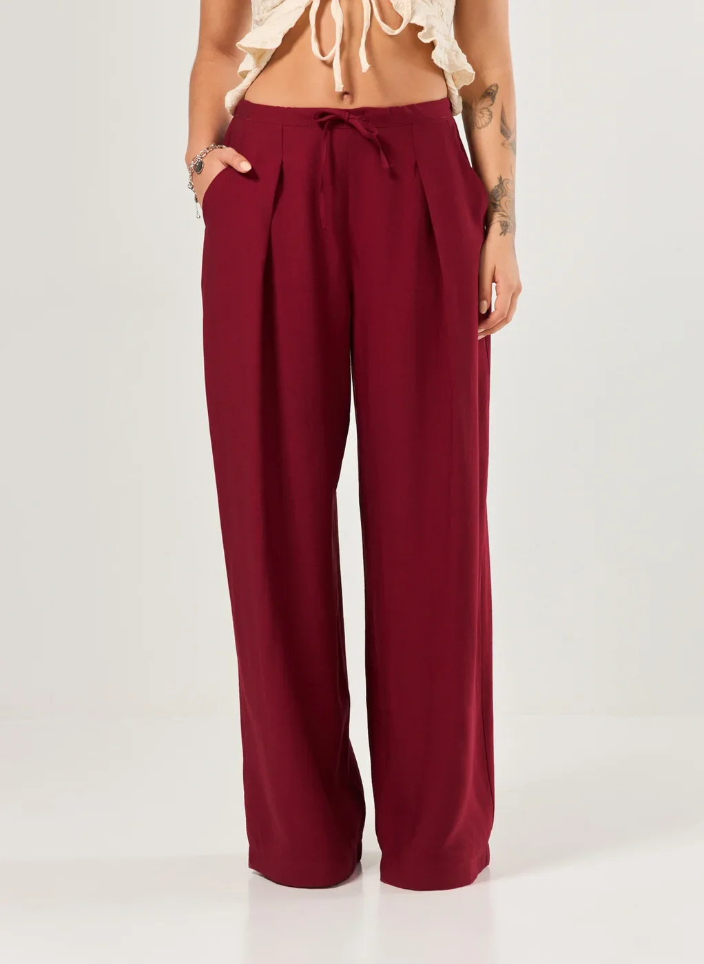 Calça Vinho Amarração E Pregas