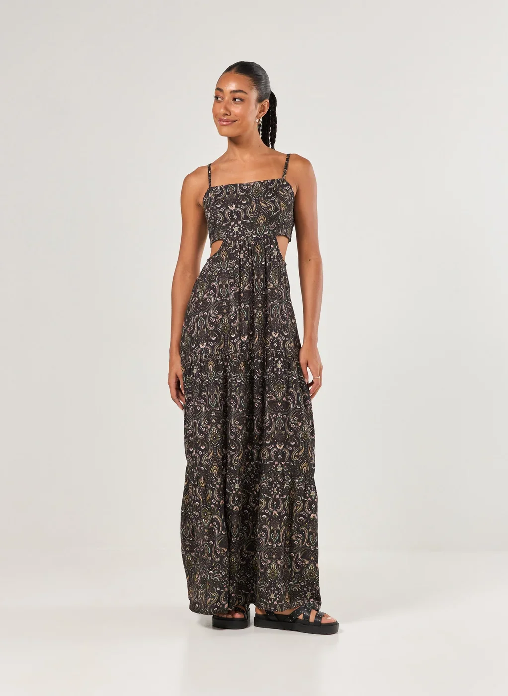 Vestido Longo Preto Estampa Paisley