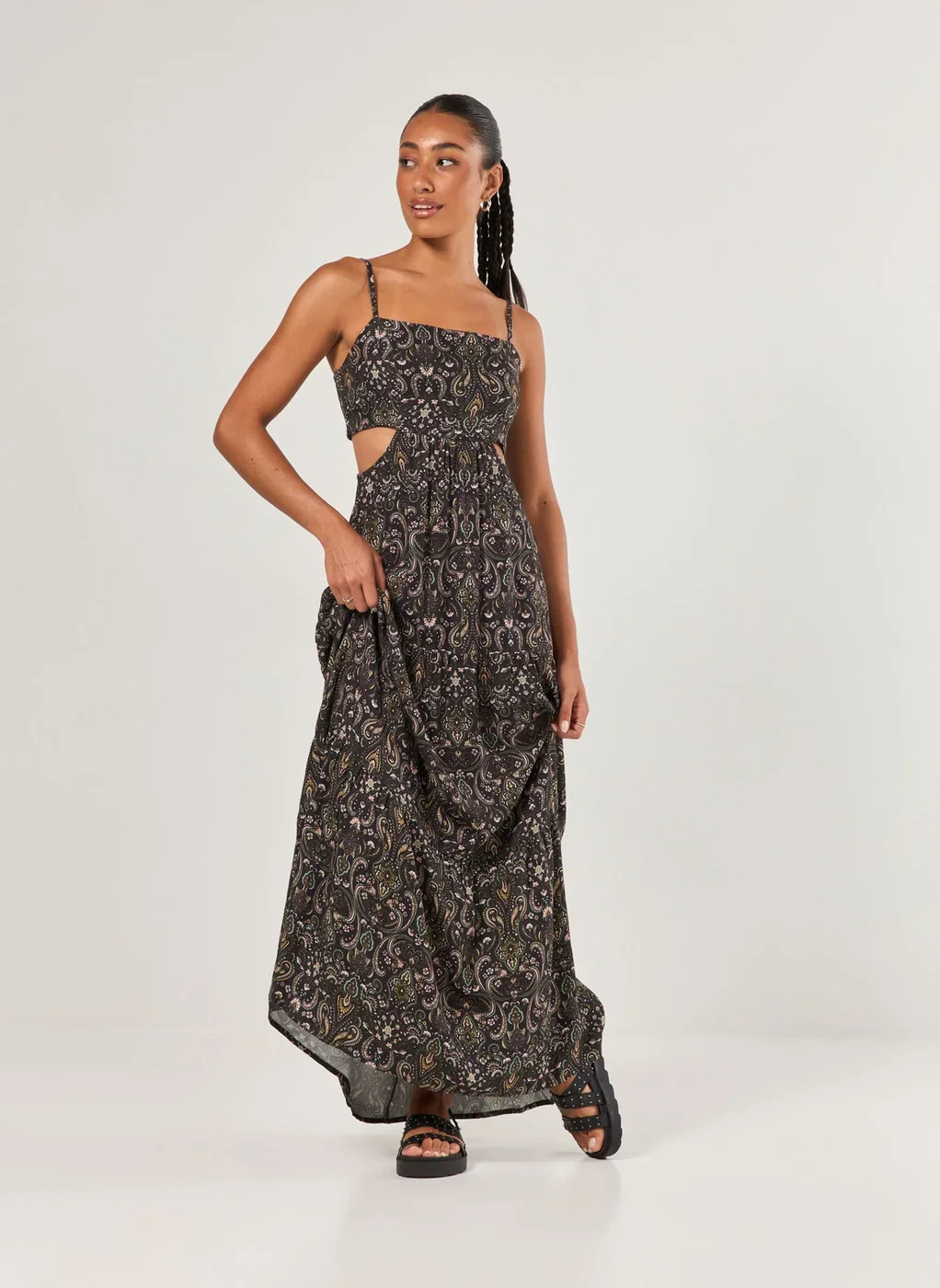 Vestido Longo Preto Estampa Paisley