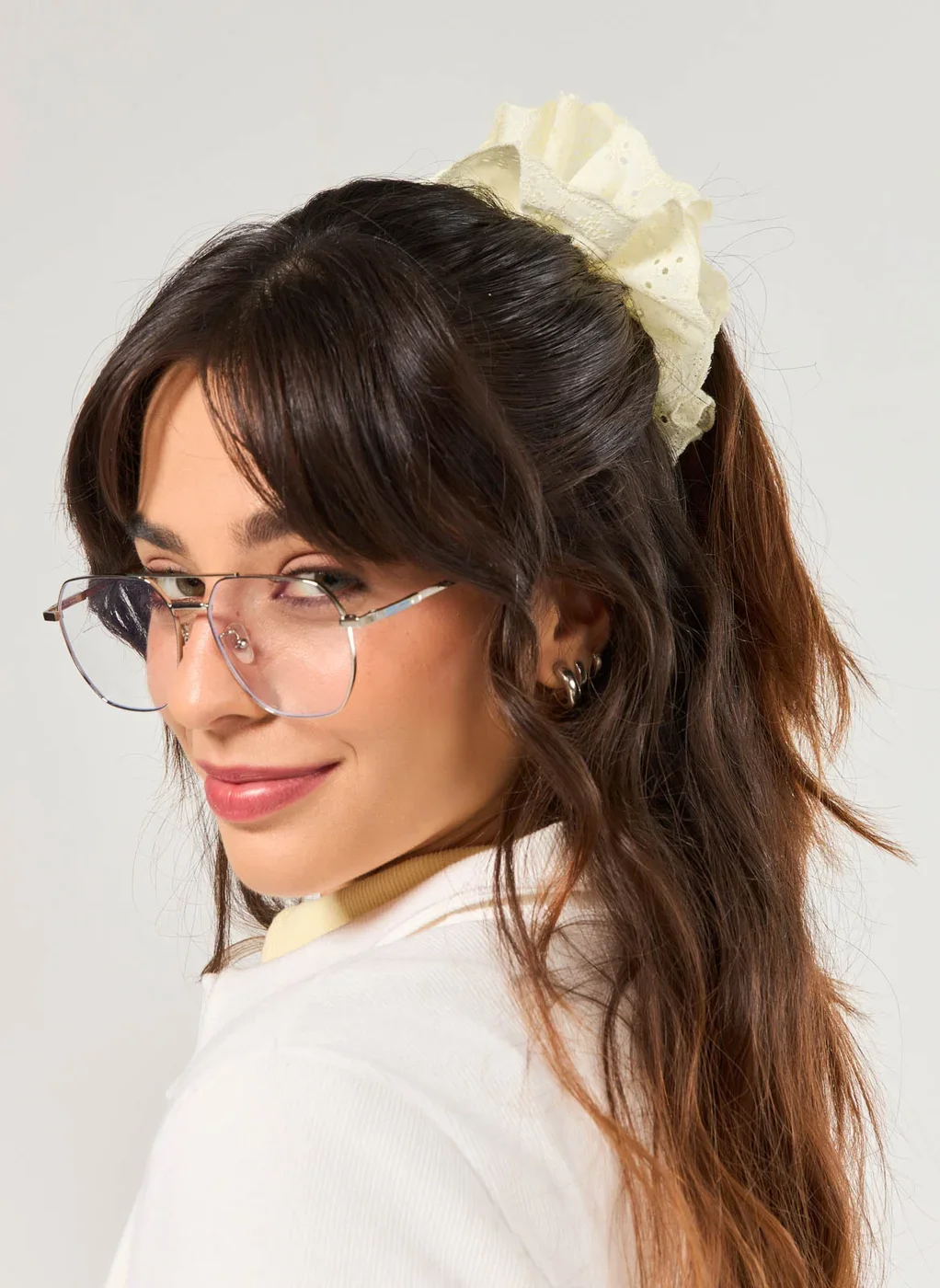 Maxi Scrunchie Broderie Amarelo Manteiga