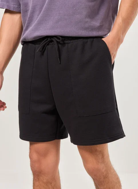 Bermuda Moletinho Preta Costuras Marcantes