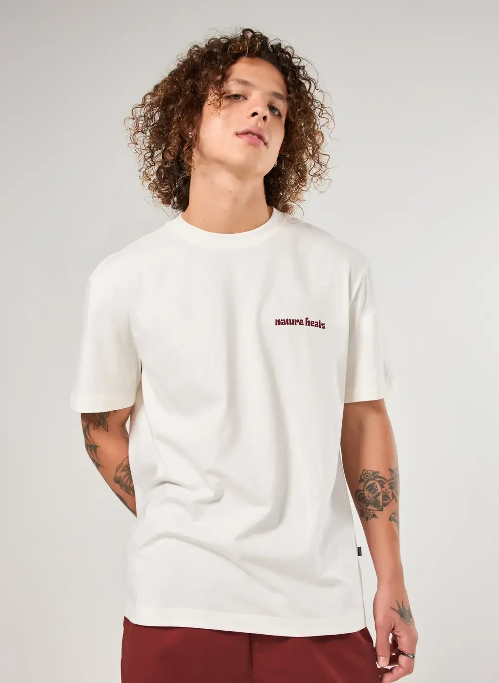 Camiseta Comfort Estampa Costas Praia