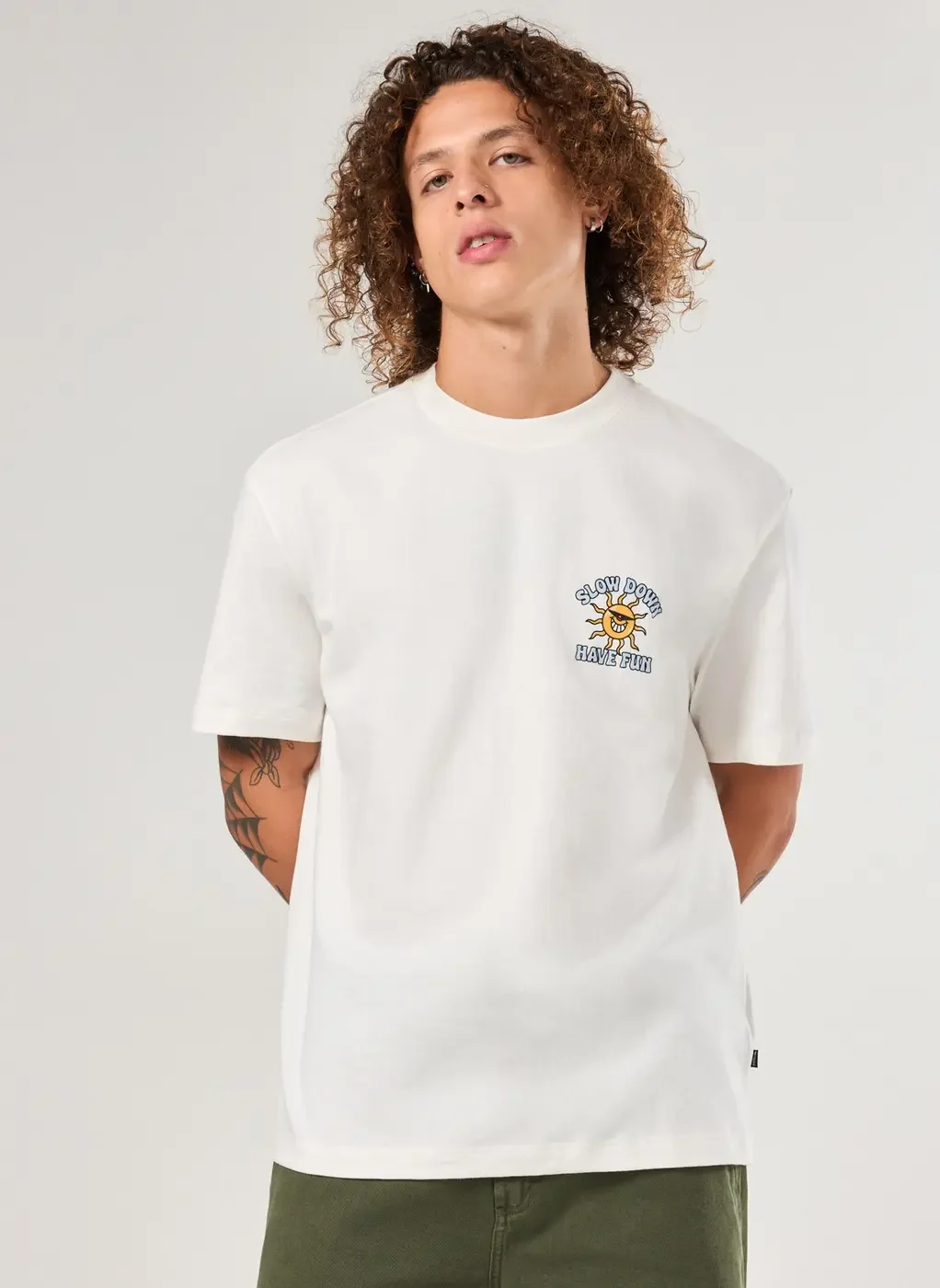 Camiseta Off-White Comfort Malhão Sun