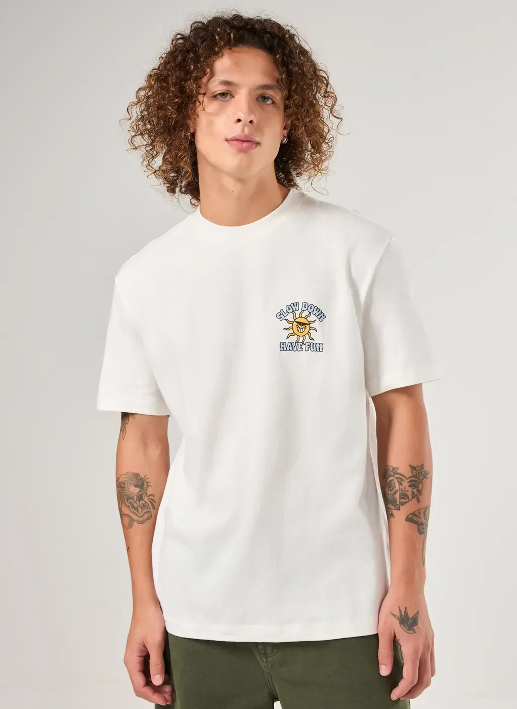 Camiseta Off-White Comfort Malhão Sun