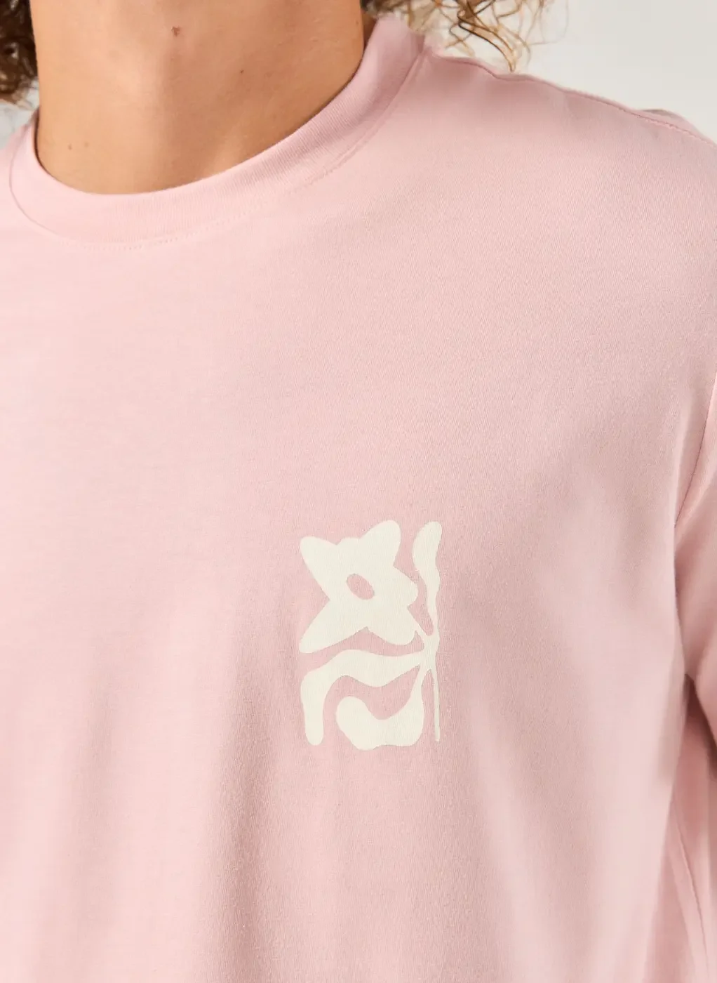 Camiseta Comfort Rosa Flor