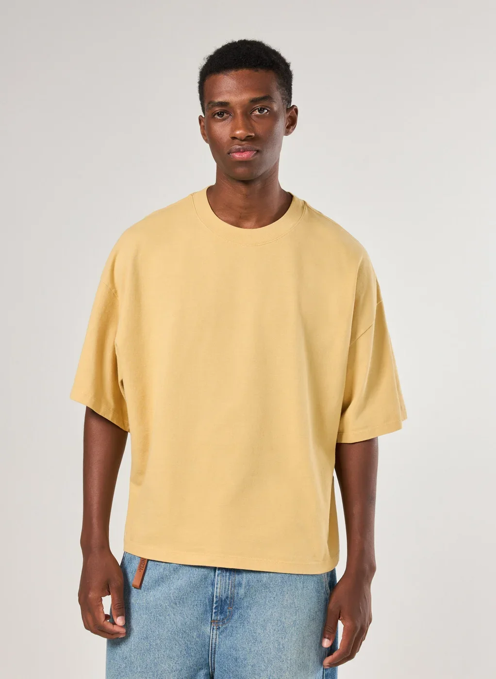 Camiseta Oversized Cropped Amarela