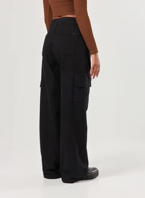 Calça Wide Leg Cintura Média Cargo