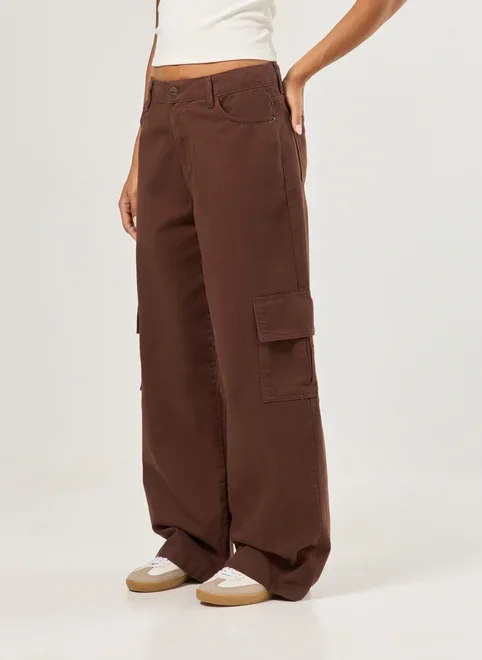 Calça Wide Leg Cintura Média Cargo