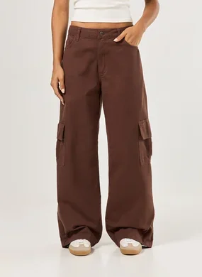 Calça Wide Leg Cintura Média Cargo