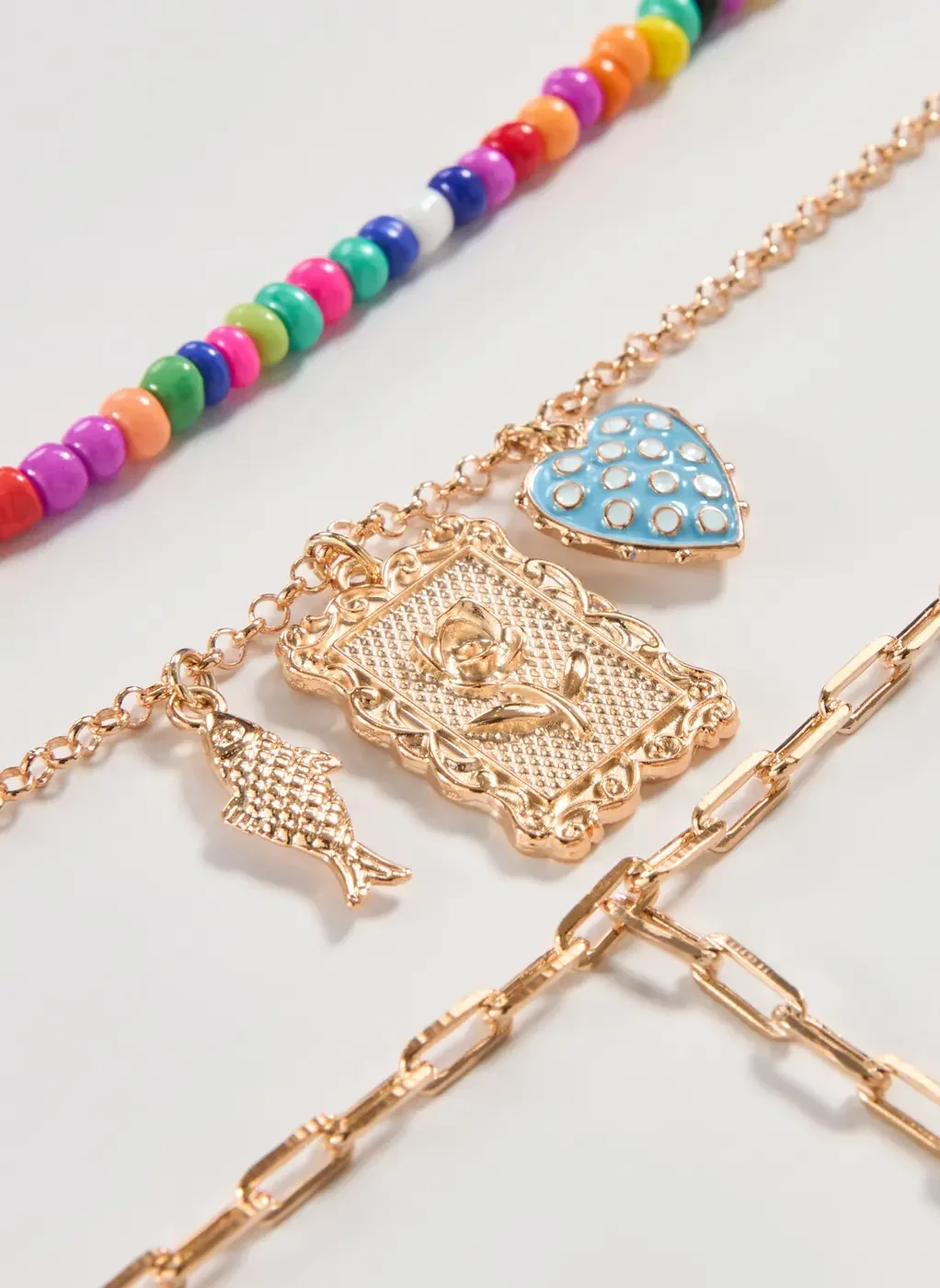 Conjunto 3 Colares Dourados Miçangas