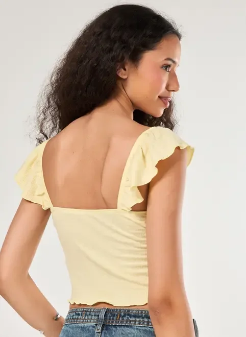 Blusa Amarelo Manteiga Texturinha Babado