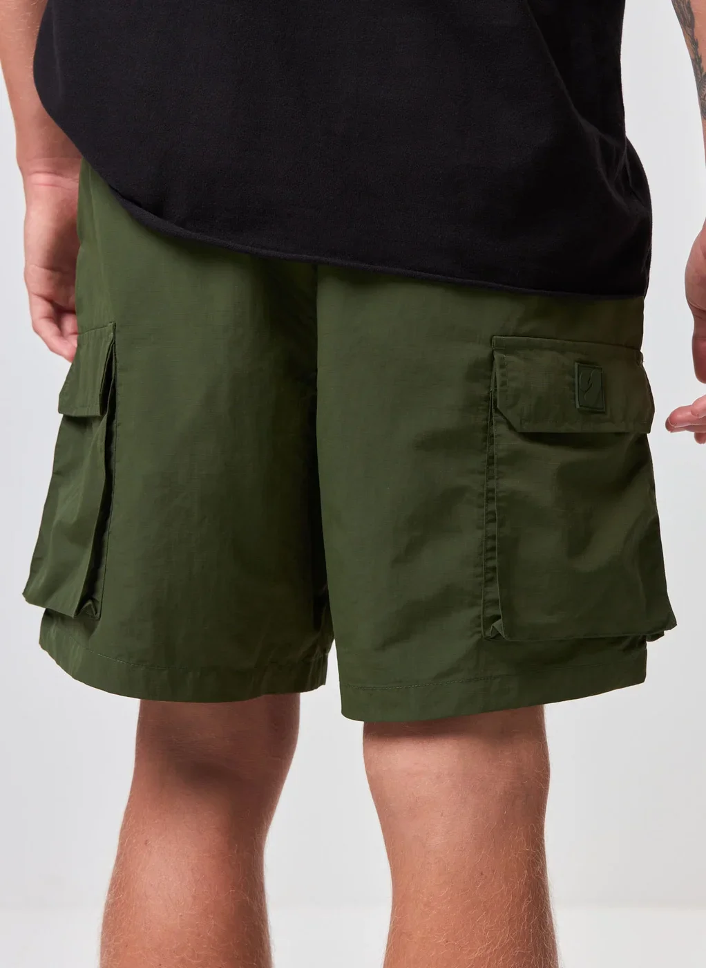 Bermuda Cargo Bolsos Frontais Com Zíper