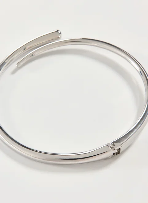 Choker Estruturada Prateada