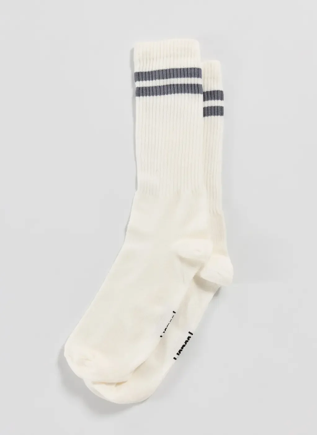 Meia Off-White Com Listras Cinzas