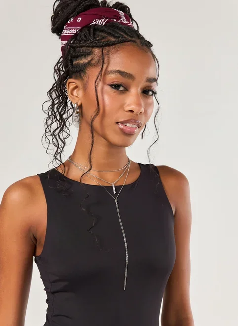 Conjunto 2 Colares Prateados Strass