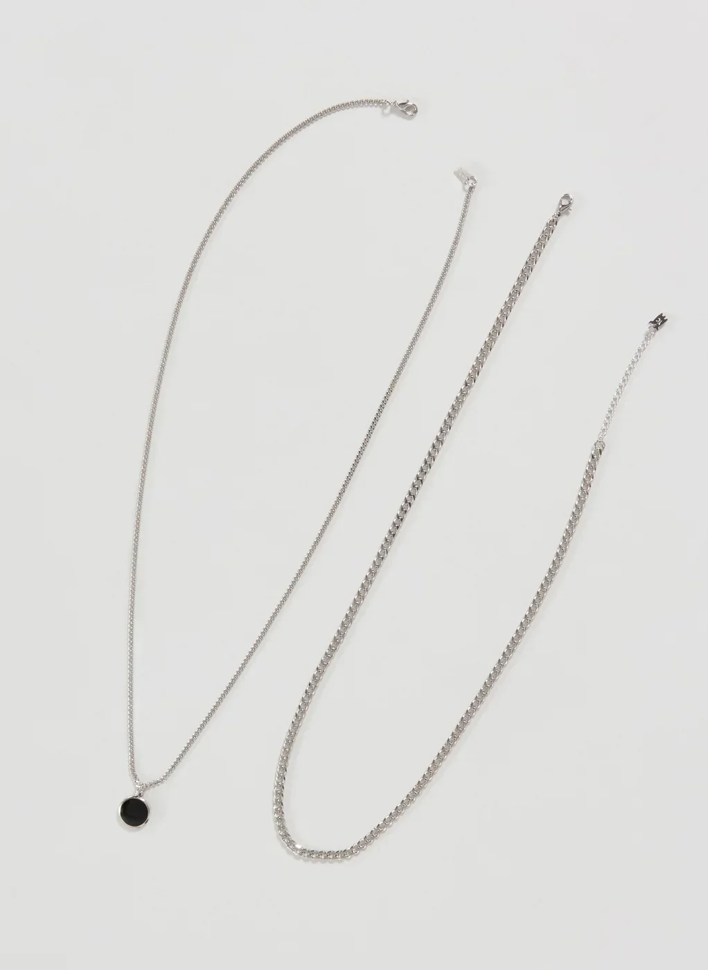 Conjunto 2 Correntes Prateadas Plaquinha Preta