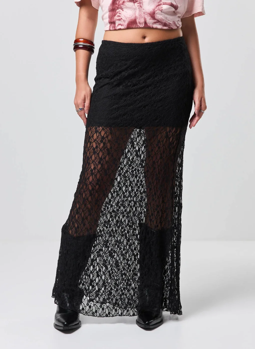 Saia Midi Alongada Renda Preta