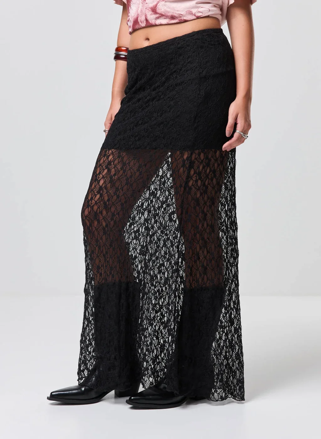 Saia Midi Alongada Renda Preta