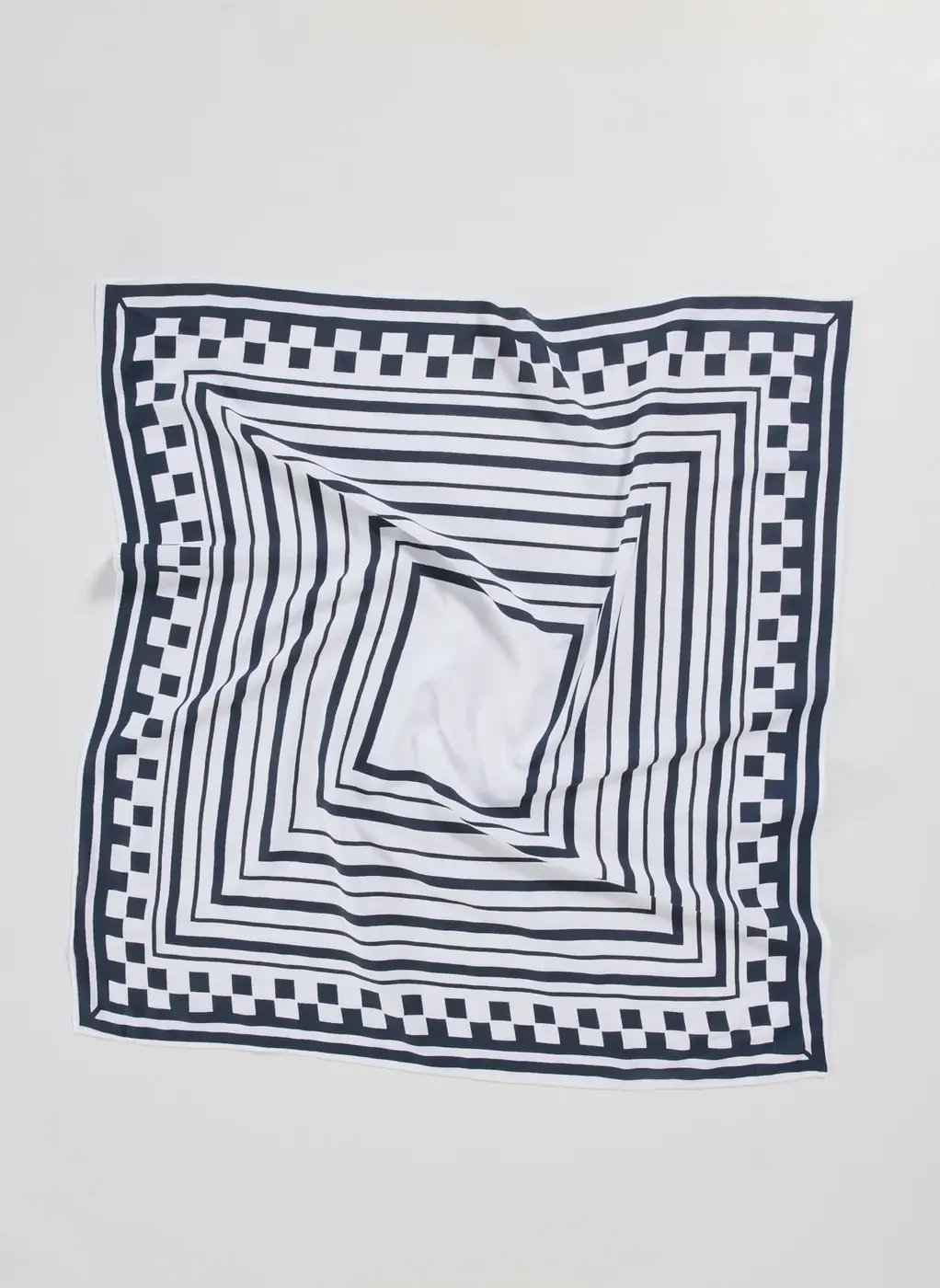 Lenço Quadriculado Preto E Branco