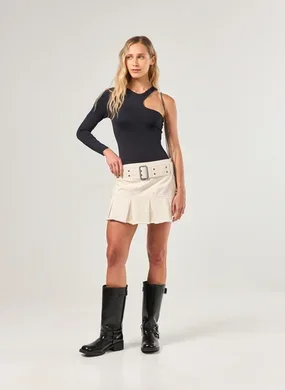 Short Saia Sarja Off-White Com Plissado E Cinto