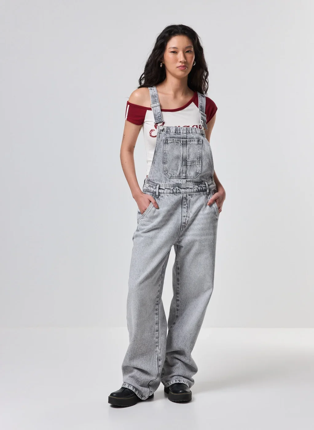 Macacão Jardineira Jeans Cinza