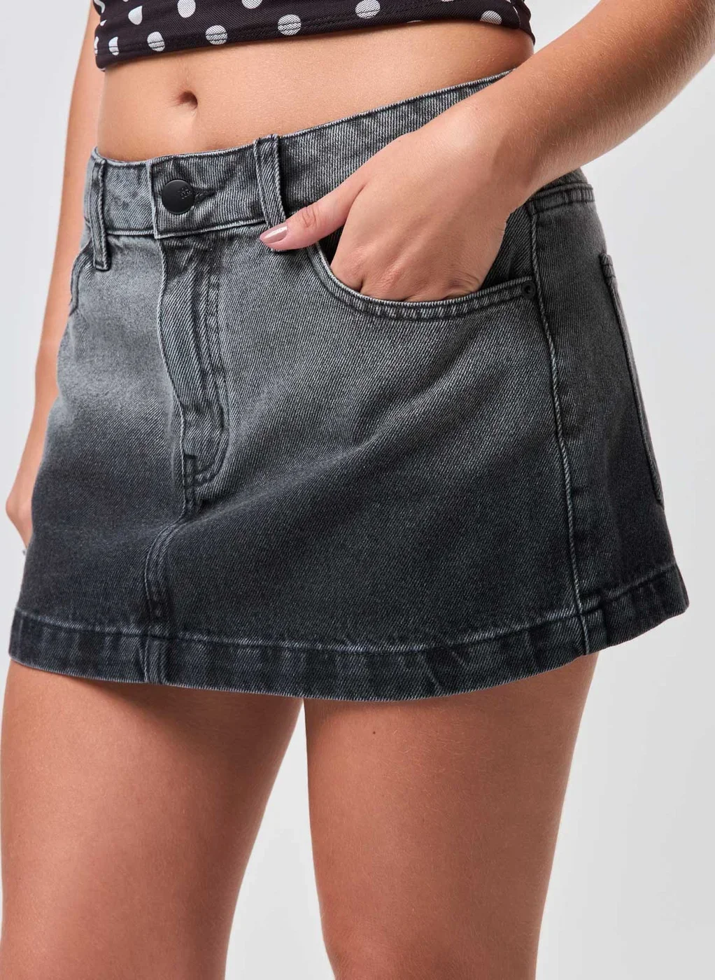 Saia Jeans Preta Degradê Cintura Média