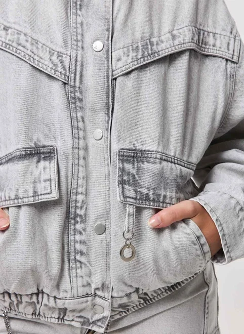 Jaqueta Oversized Jeans Cinza Gola Alta