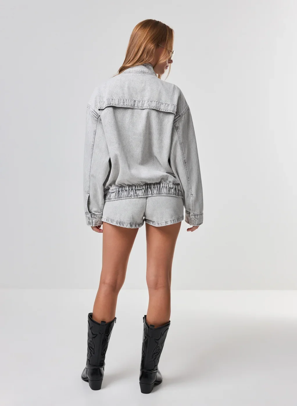 Jaqueta Oversized Jeans Cinza Gola Alta