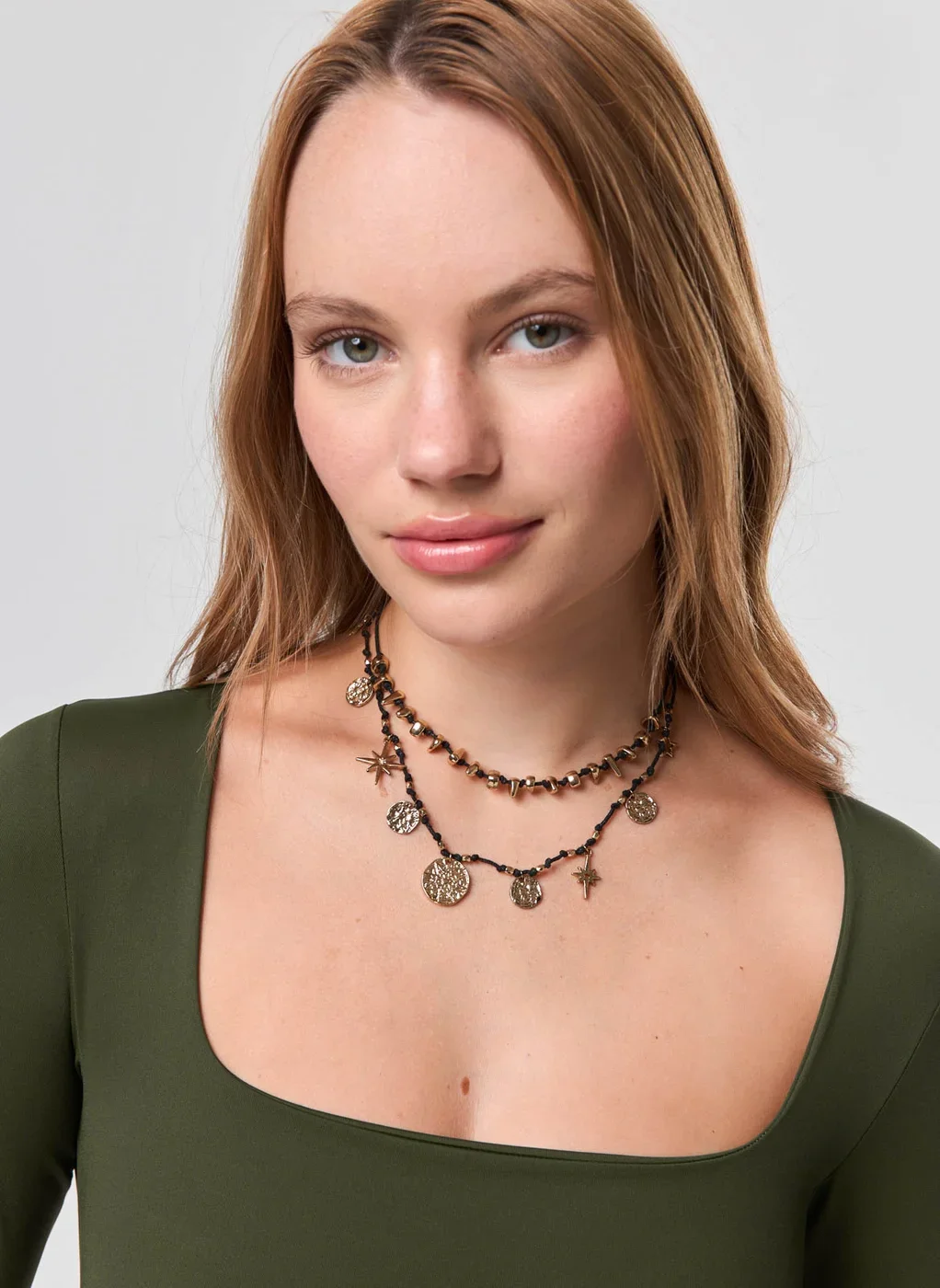 Conjunto 2 Colares Corda Dourado Boho