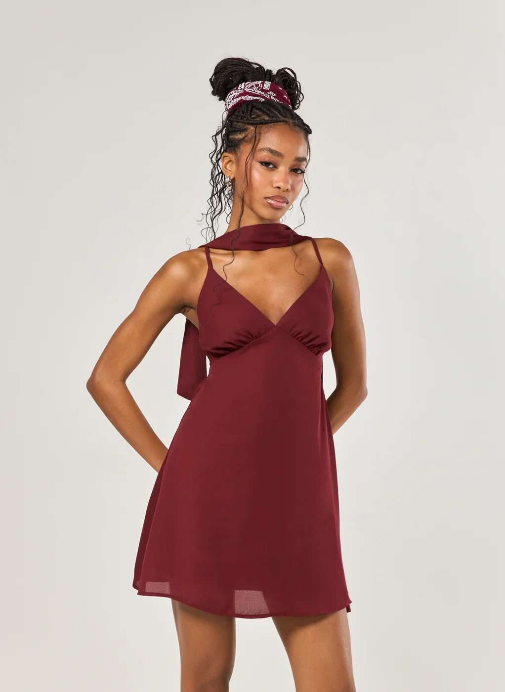 Vestido Chiffon Com Lenço Fino