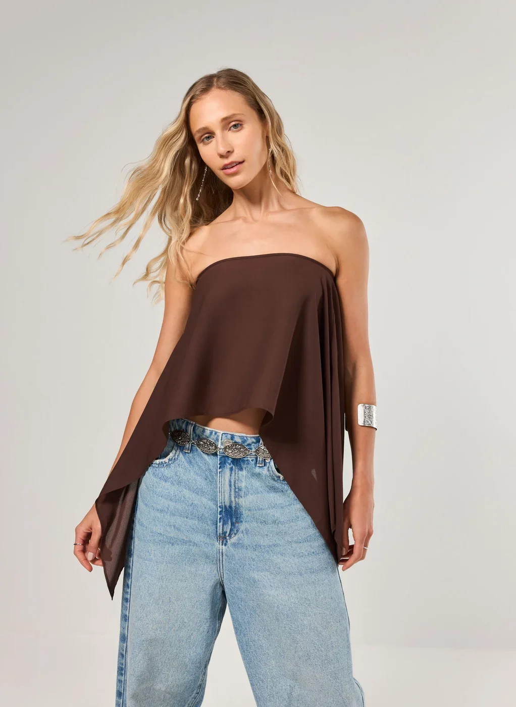 Blusa Capa Chiffon Marrom
