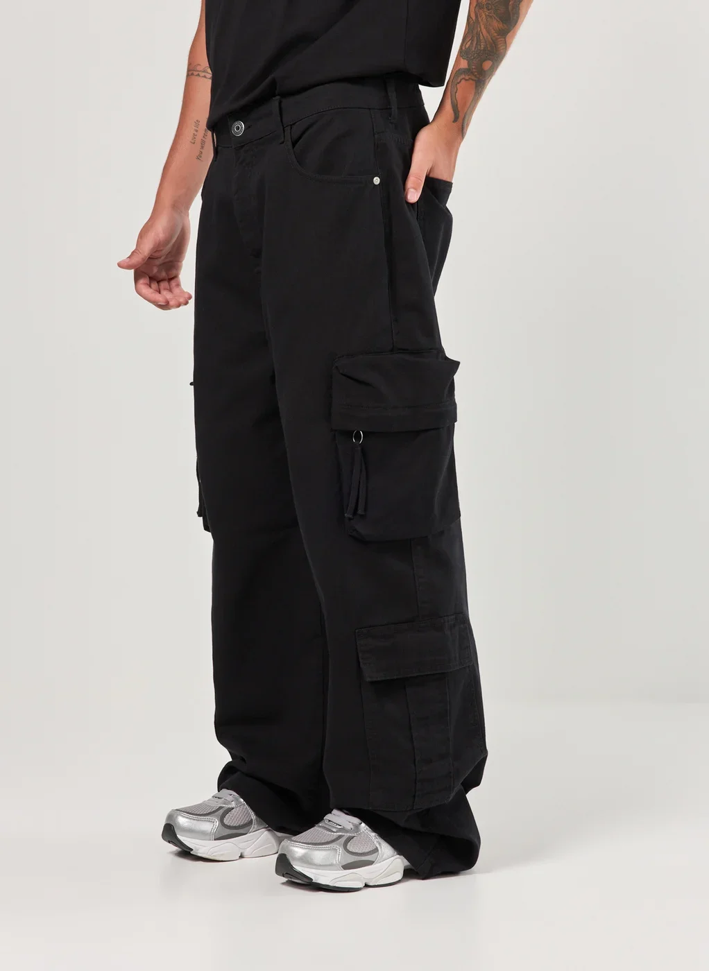 Calça Sarja Oversized Cargo