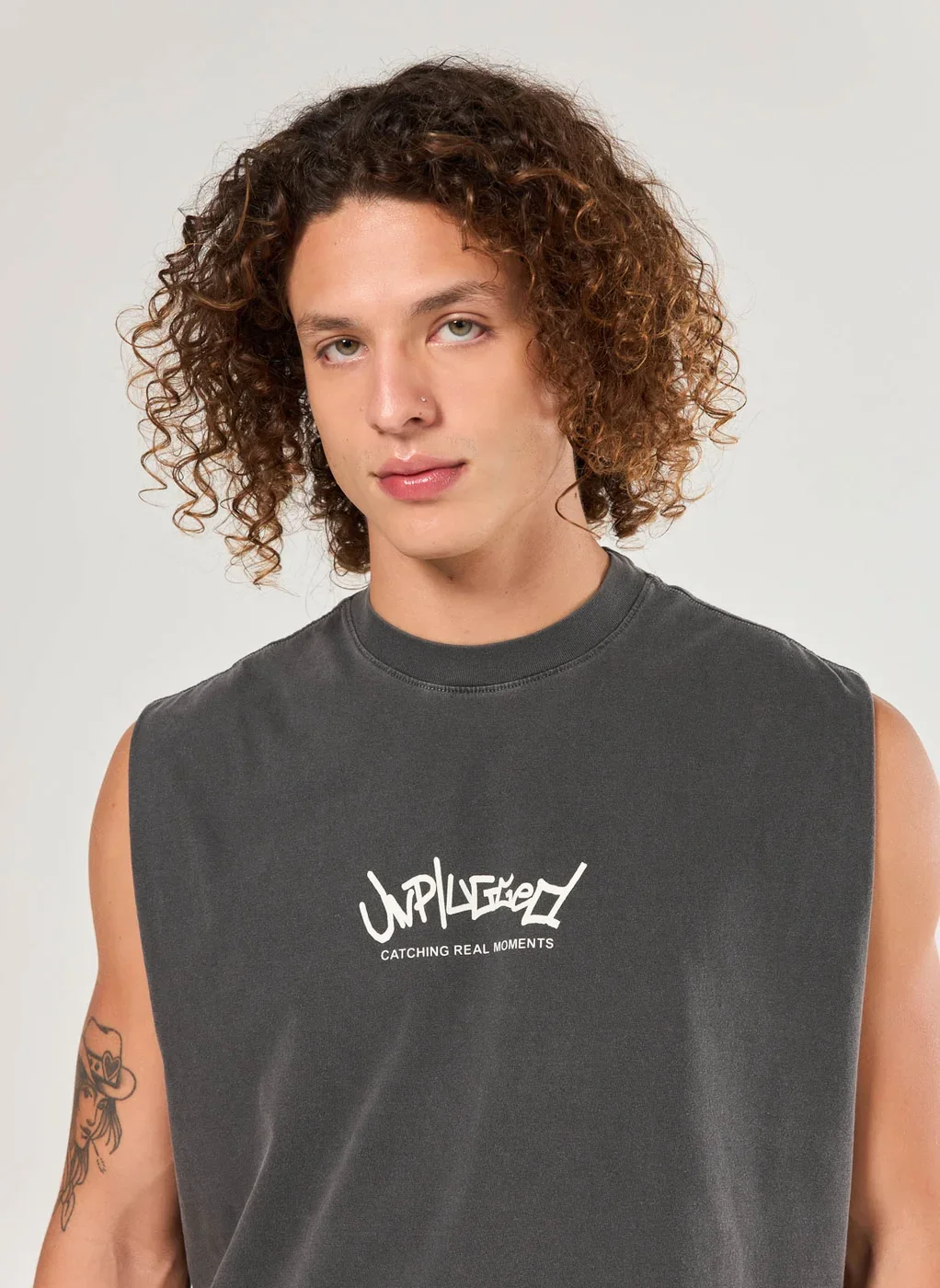 Camiseta Sleeveless Box Estonada Unplugged