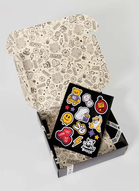 Caixa De Presente Com Adesivos