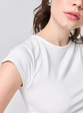 Blusa Manga Curta Off‑White Franzido