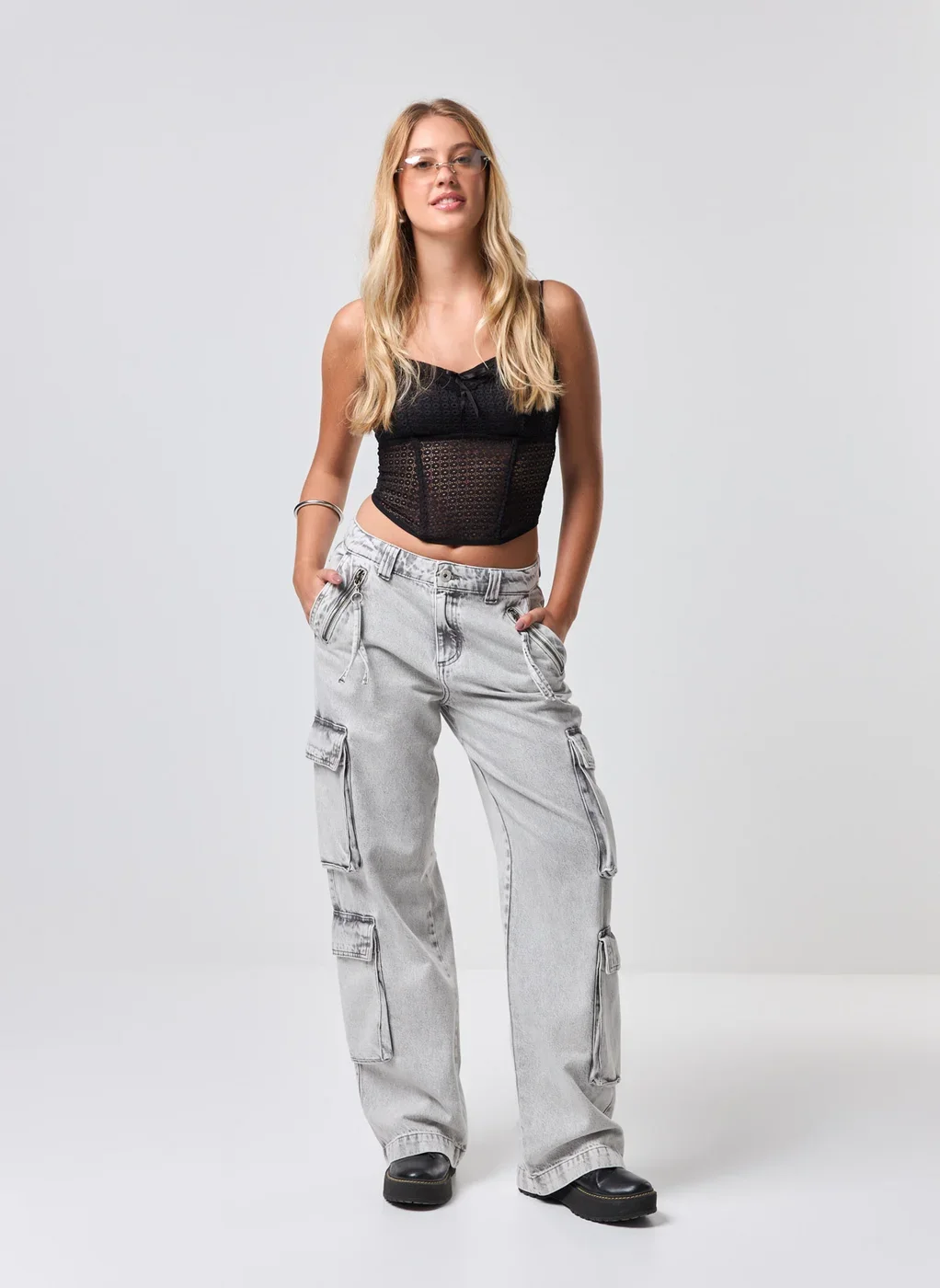 Calça Jeans Wide Leg Bolsos